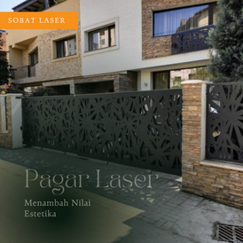 Pagar laser cutting minimalis modern dengan pola geometris elegan di rumah mewah.