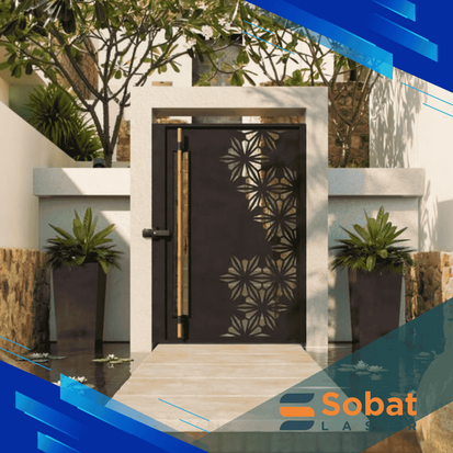 Sejarah teknologi laser cutting yang berkembang dari industri hingga digunakan untuk membuat pintu rumah modern dengan desain artistik dan potongan presisi.